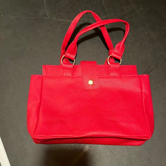 Red handbag 🌻 - Picture 1 of 3